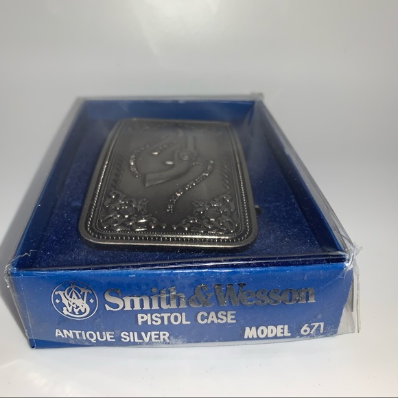 #SOLD# BUCKLE HP🎉VTG 1980 Smith&Wesson PistolCase AntiqueSilver RARE - Picture 3 of 7